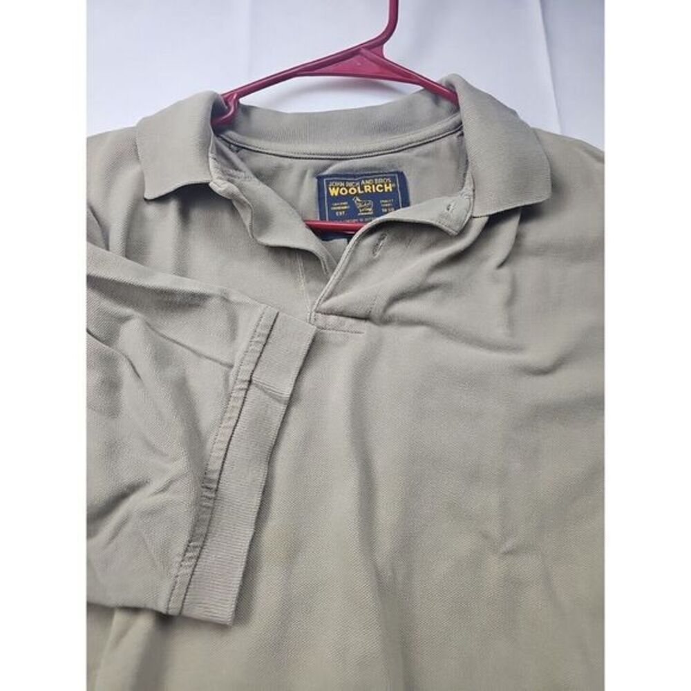 Woolrich Men's Medium Tan‎ Polo Short Sleeve Shirt